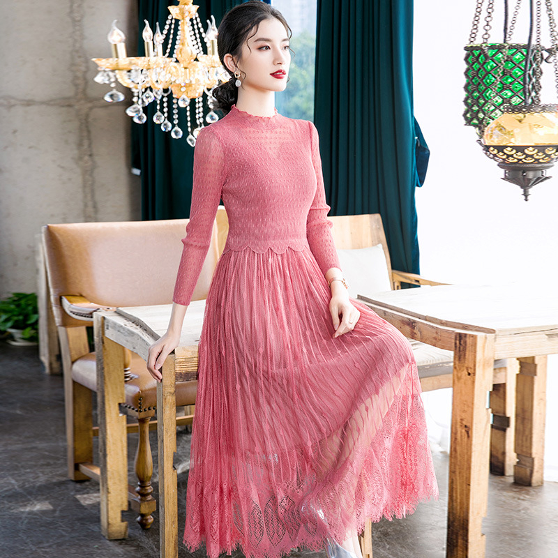 Spring 2020 Fashion New Lace Large Dress New Women's Slim Pleated Dress
