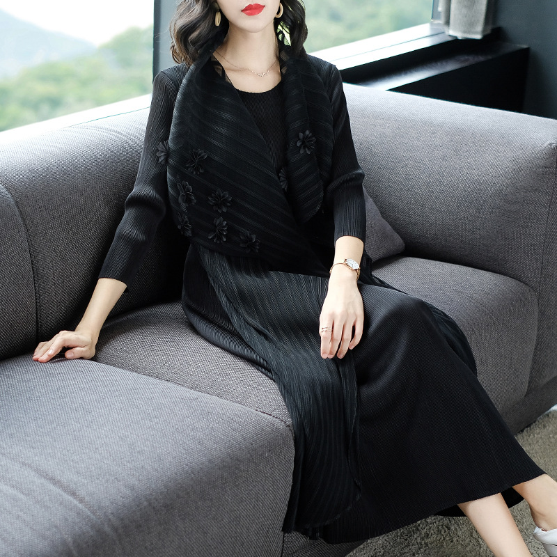 Spring Women Pleated Fashion New Fake Two Pieces Long Popular Dress