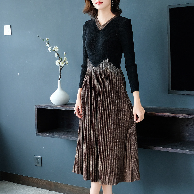 Women Large Pleated Elastic Slim Dress Autumn 2019 Pleated Dress