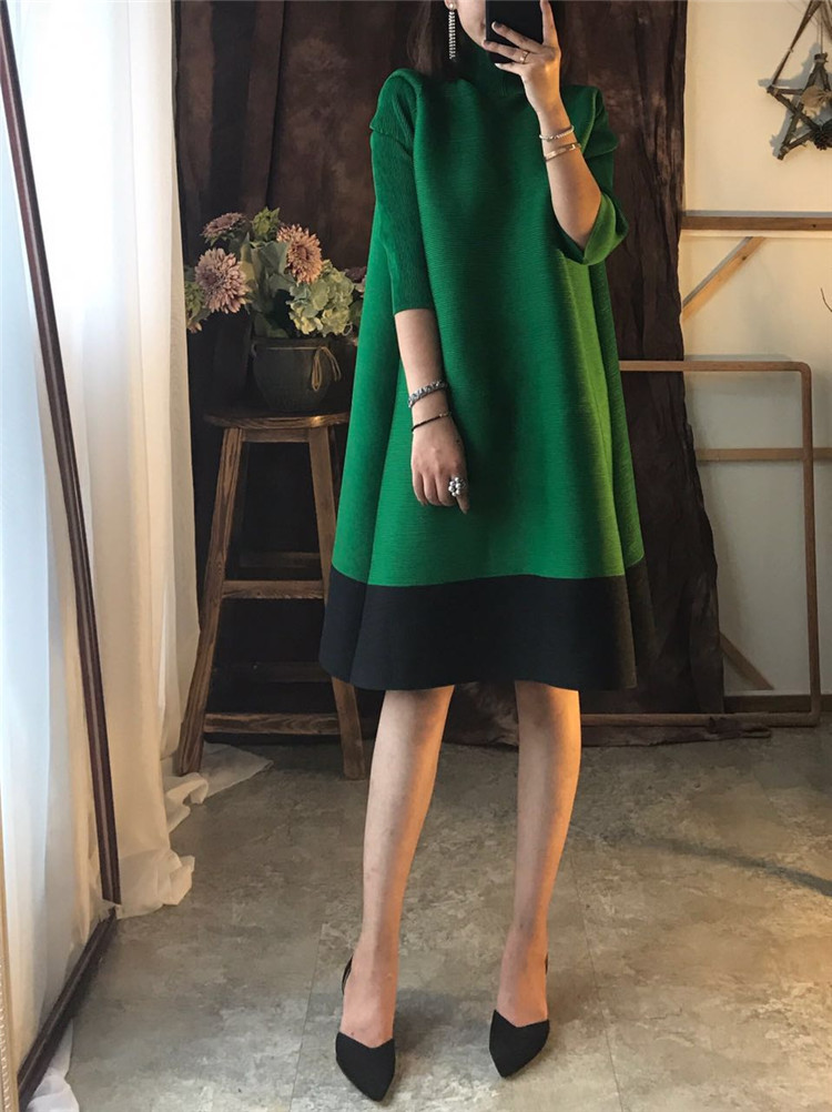 2018 New Arrival Women Pleated Casual Loose Patchwork Knee-length O-neck Lady Fashion Autumn Dress