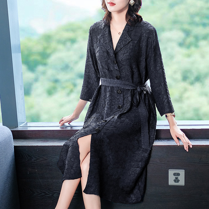 Winter Autumn Women Pleated Fashion New Tidal Loose Big Size Popular Jacket Belt High Quality Coat