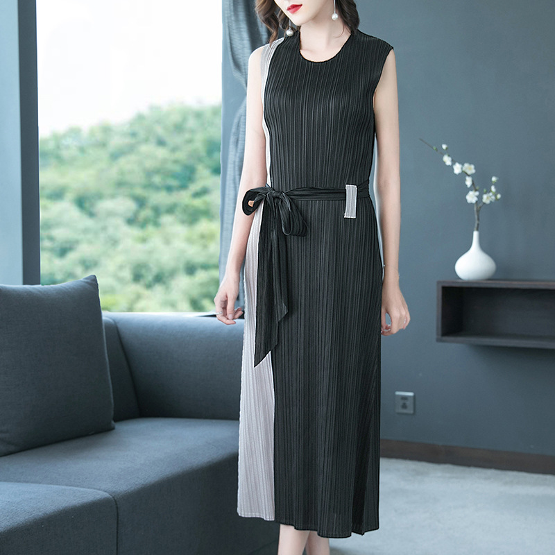 Summer Women Pleated Fashion New Tidal Dress Sleeveless Loose Big Size Dress