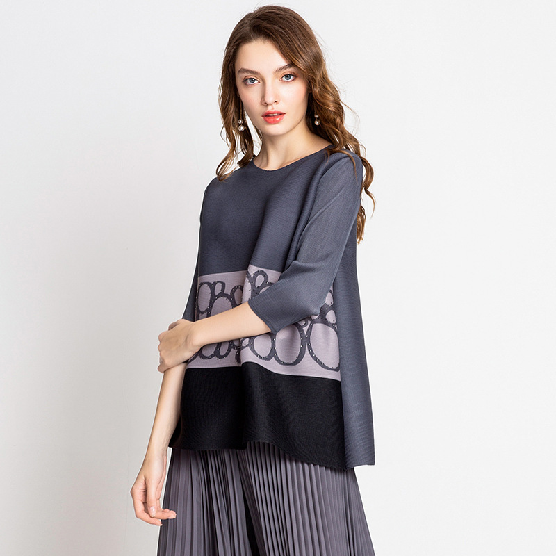 Women Pleated Regular Office Lady Woven Diamonds Print O-neck Regular Blouses & Shirts