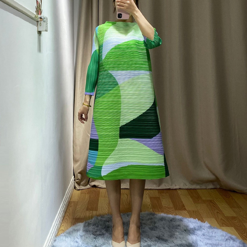 Spring 2020 New Stand Collar Printed Loose Large Fashionable Pleated Dress