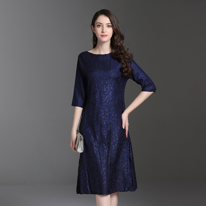 Spring Women Fashion New Pleated Embroidered Loose Big Size Popular High Quality Dress