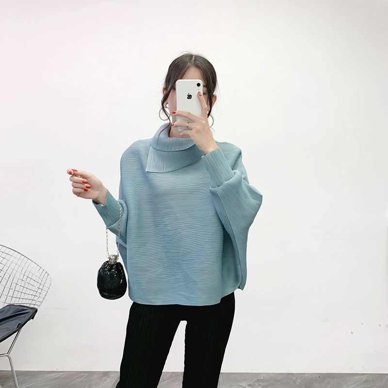 Pleated Lapel Bat Sleeve T-shirts Winter New Long Sleeve Pleated Bottoming Loose Women's Tops