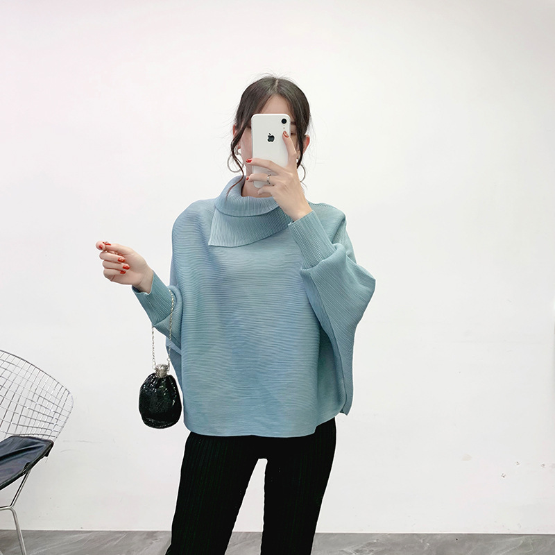 Pleated Lapel Bat Sleeve T-shirts Winter New Long Sleeve Pleated Bottoming Loose Women's Tops