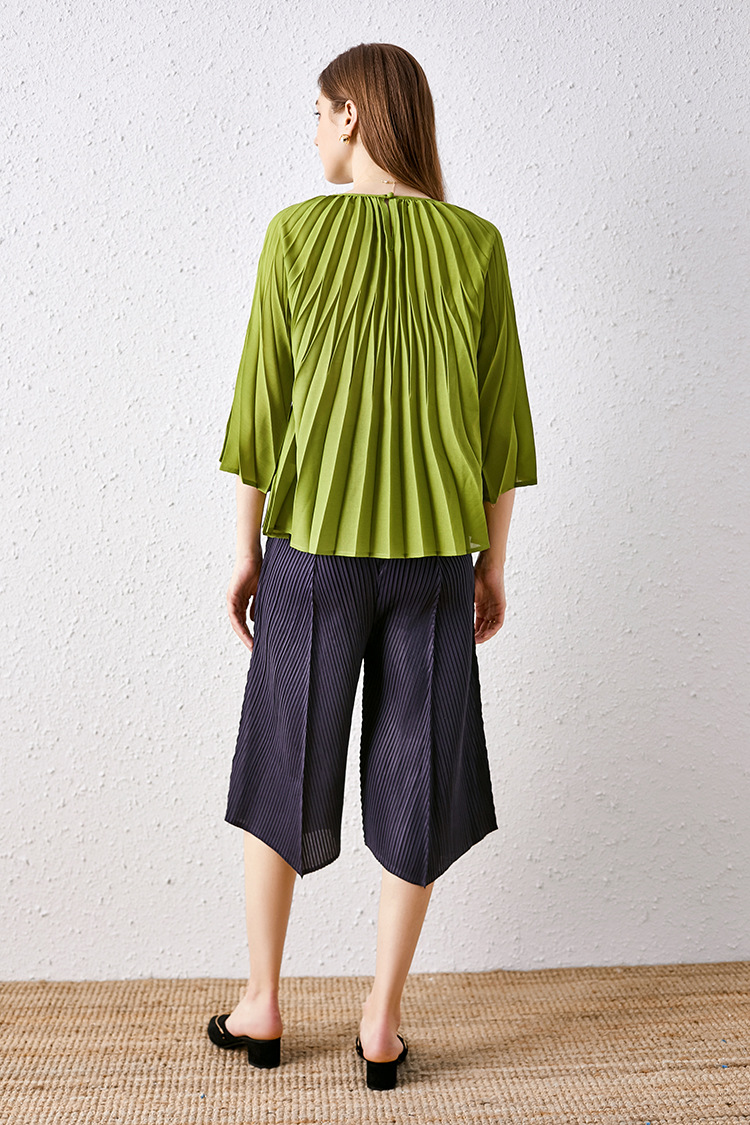 H641972b12af74e9487c30a7cbe6ff40cH