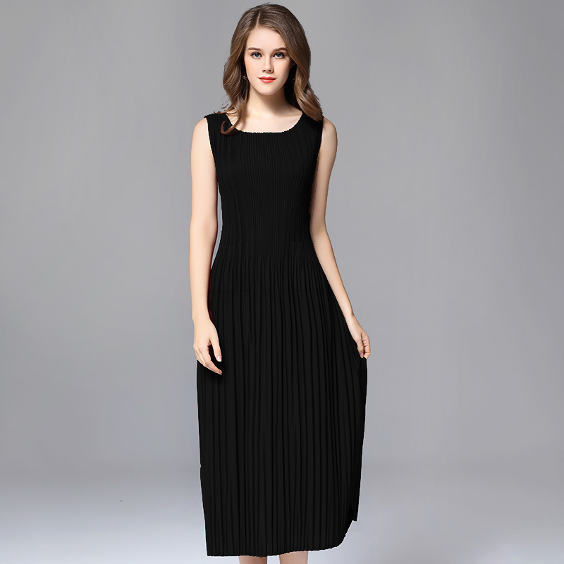 Thin Base Dress 2020 Spring Summer Fashion Pleats With Suspender Vest Dress