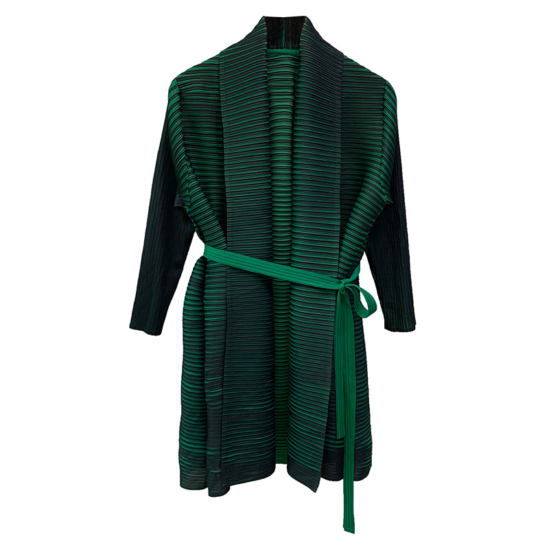 Women Fold Windbreaker Spring New Fashion Coat Scarf Collar Pleated Trend Jacket