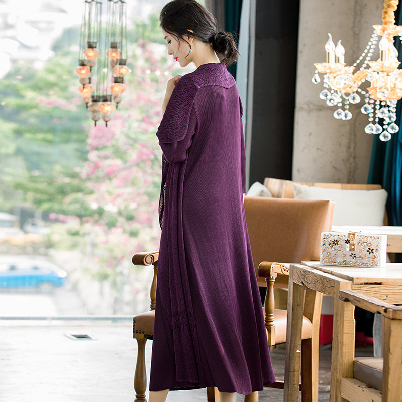 2020 New Women's Loose Pleated Dress Fake Two Pieces Embroidery Large Pleated Dress