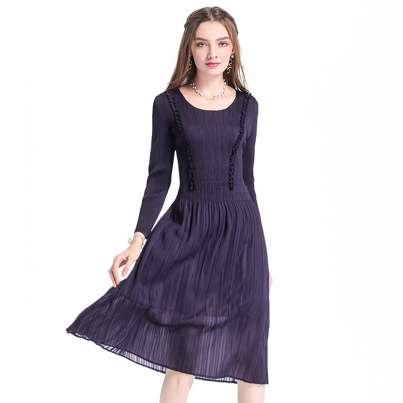 The New Vertical Pleated Lace Slim Fashion Vintage A-line Knee-length O-neck Spring Women's Dress