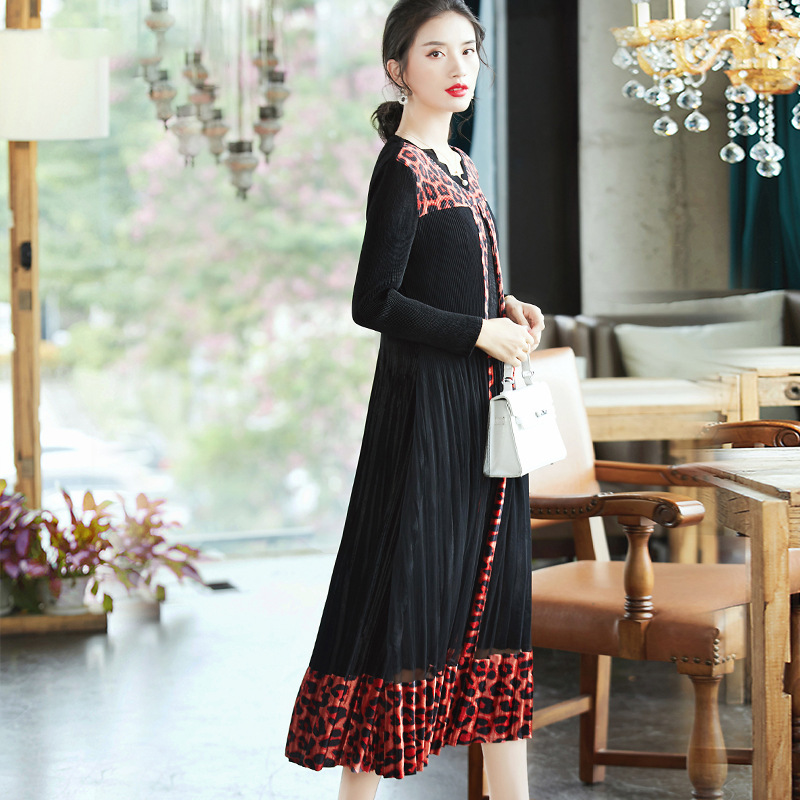 Women Pleated Leopard Print Fake Two Piece Dress New Slim Pleated Dress In Early Spring 2020
