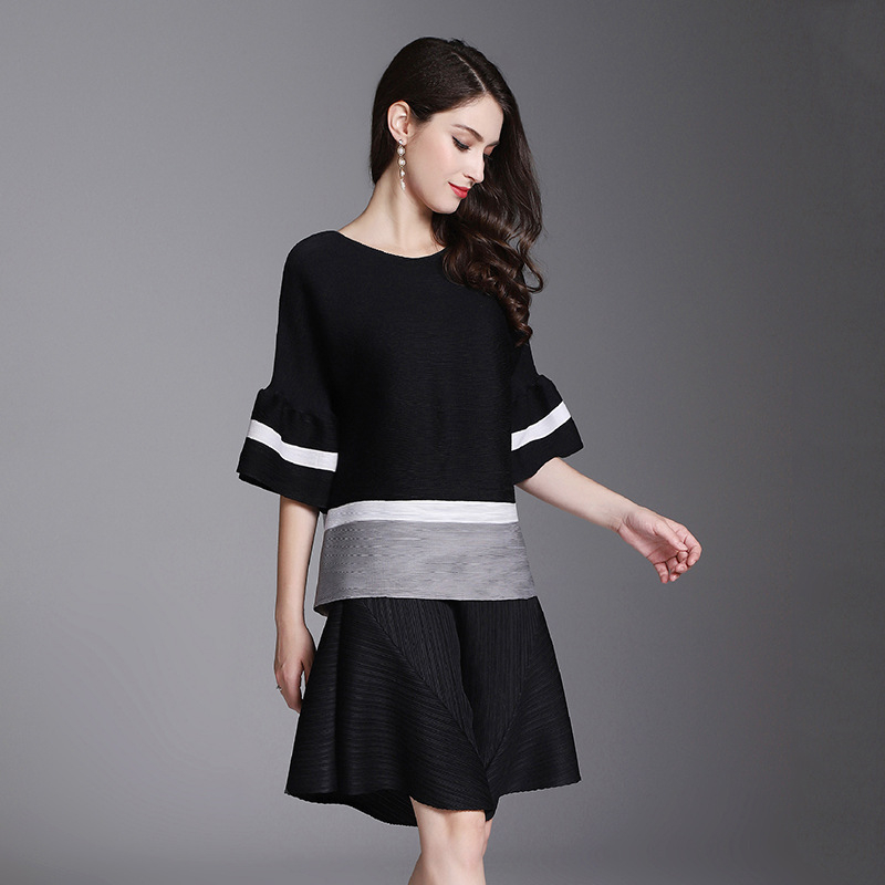 Arrival Women Pleated Office Lady Autumn Casual Striped O-neck Flare Sleeve Pullover Shirts