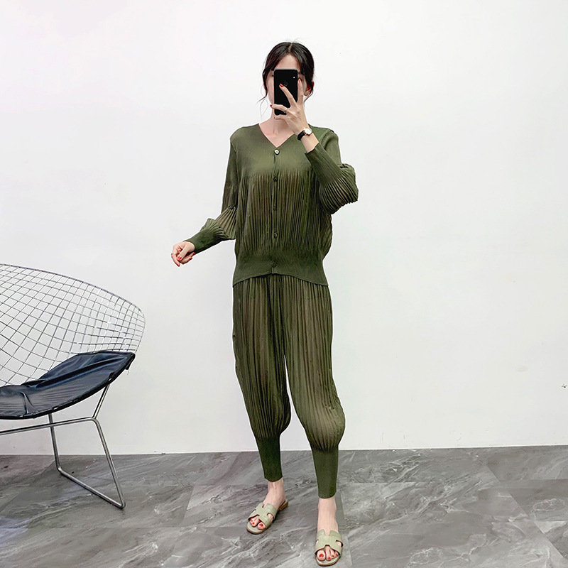 Women Pleated 2019 New Suit Pants Fashion Two Piece Set Female Tops Trousers Loose Clothing Sets