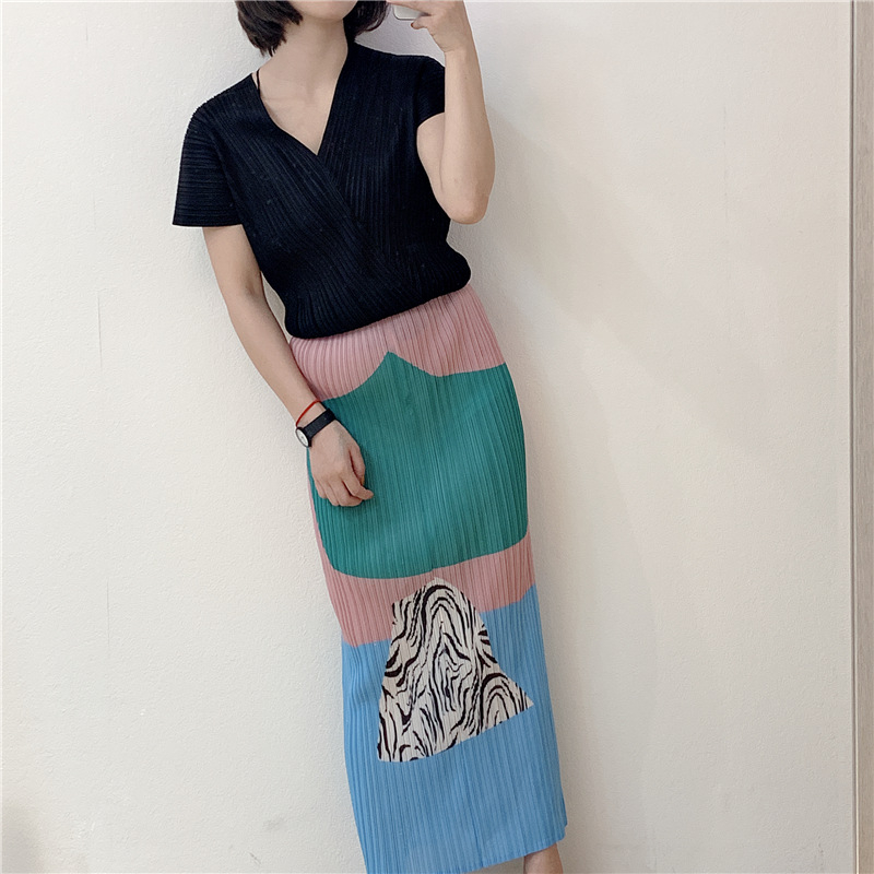 Autumn Women Pleated Fashion New Tidal Loose Big Size Dress Lady Short Sleeved Dress