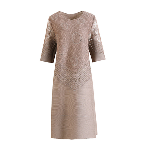 Women Embroidered Pleated Dress Spring 2021 New Women's Loose Plus Size Pleated Dress