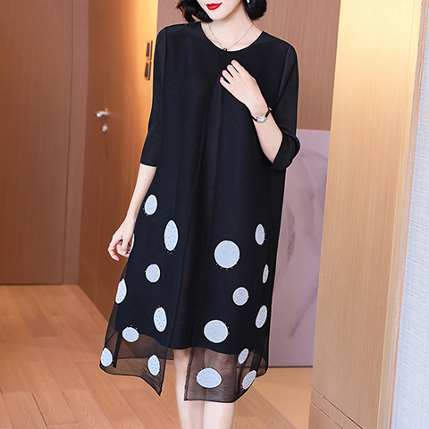 Pleated Mother's Dress Spring New Women's Loose Plus Size High End A-line Black Dress