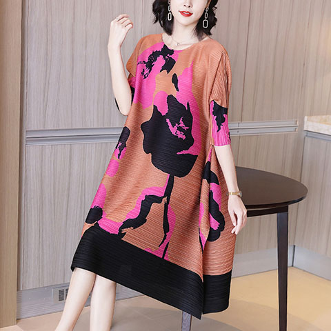 Pleated Middle Aged Mother's Print Age Reduction Dress Spring 2021 New Women's Loose Cover Belly Show Thin A Word