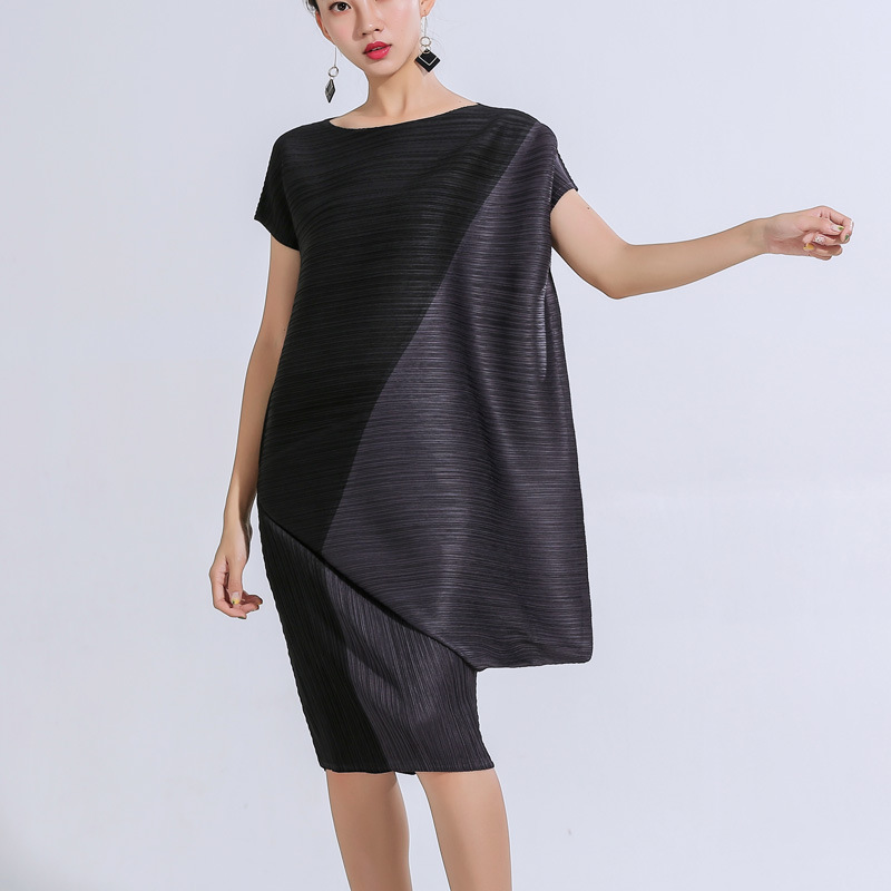 New Wrinkle Design Irregular Color Blocking Dress Large And Loose Dress