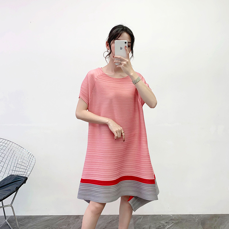 Pleated Dress 2020 Summer New Color Contrast Large Size Pleated A-line Dress