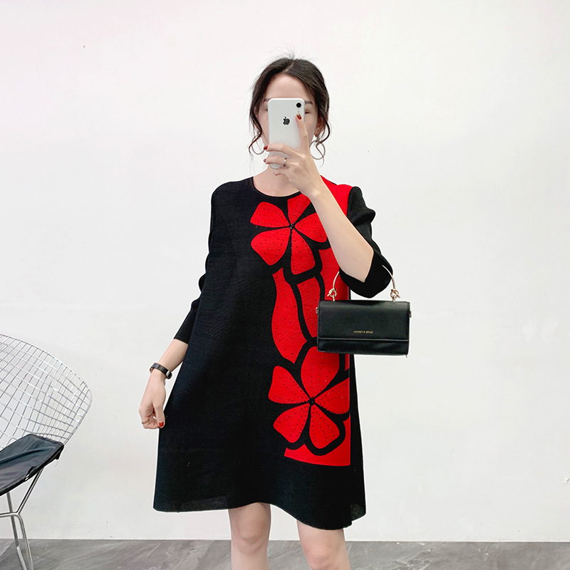 Fashion Mother's Big Size Belly Covering New Women's Dress Early Spring 2020 Loose Pleated Dress