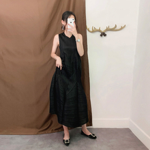 Women Pleated Dresses Summer Fashion New Loose Big Size Dress