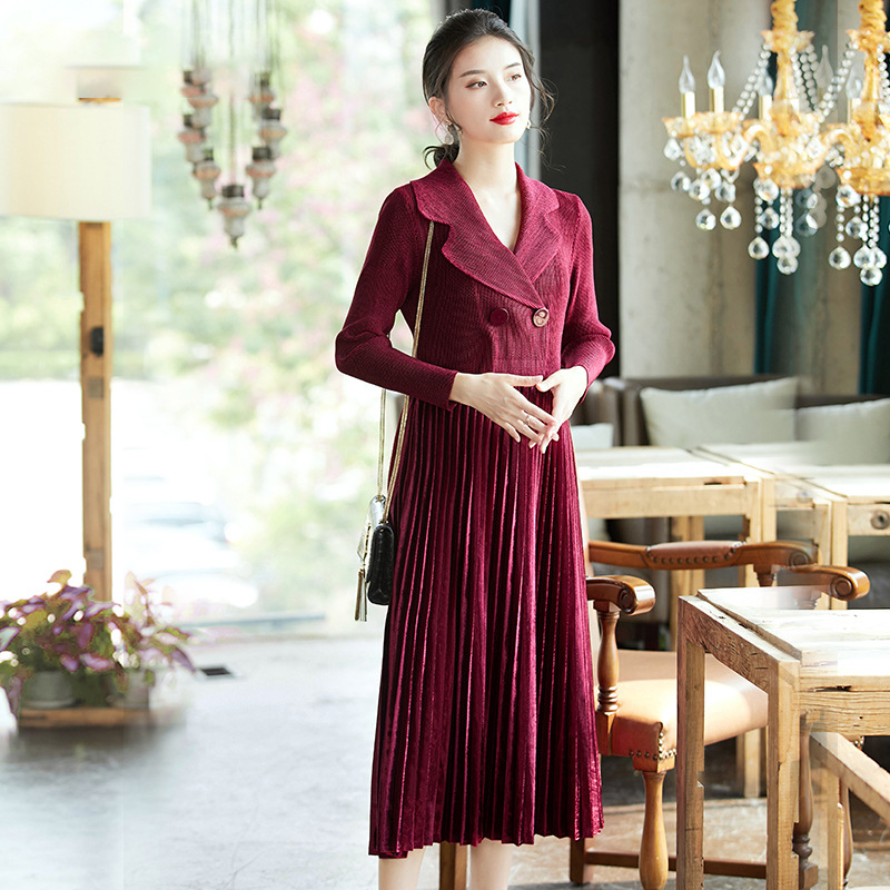 Autumn Women Large Pleated Velvet Dress In Early Spring 2020