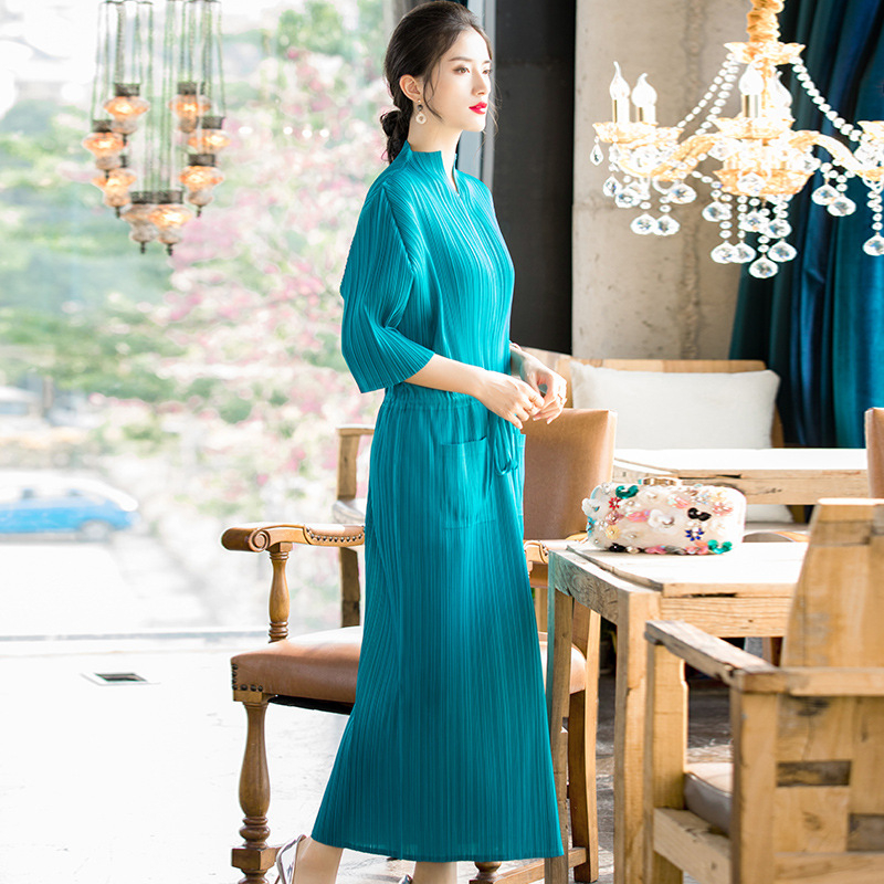 Large Pleated Dress 2020 Spring New Women's Long Slim One-step Dress