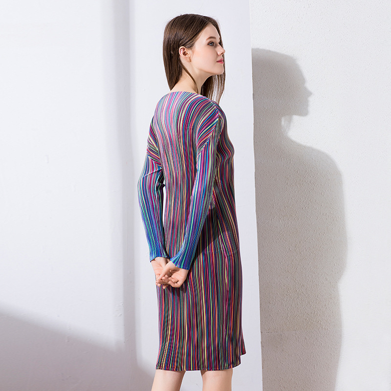 Europ Women Fashion New Striped Loose Pleats Prtinting Lady Elegant Long Sleeved Spring One Piece Fine Dress