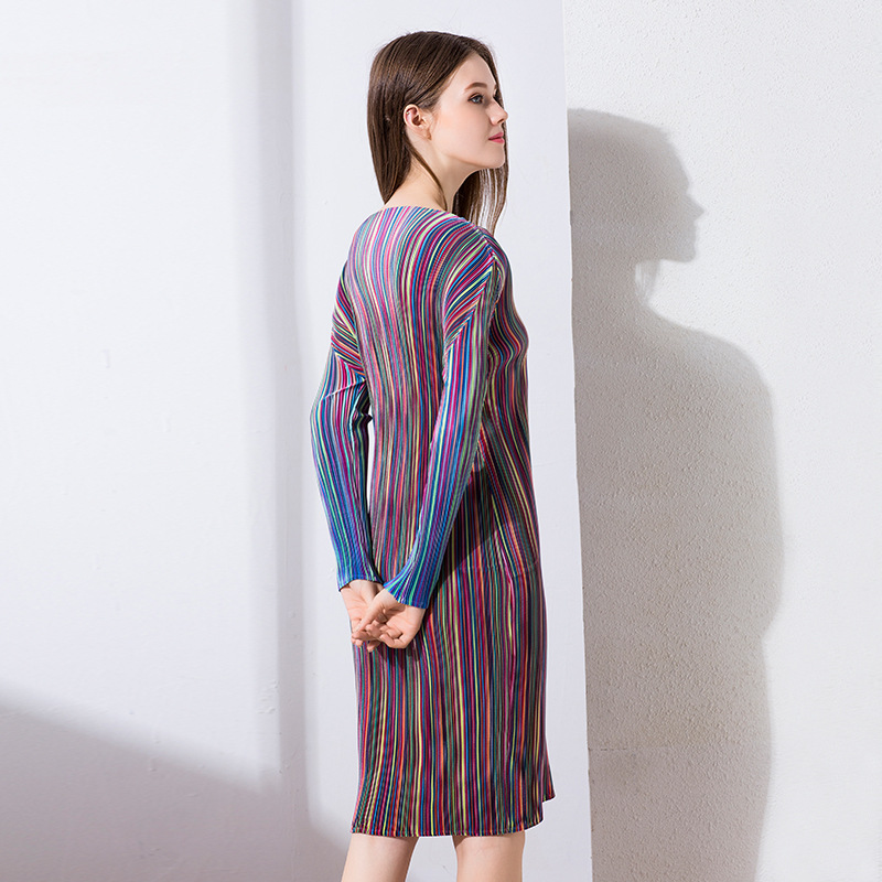 Europ Women Fashion New Striped Loose Pleats Prtinting Lady Elegant Long Sleeved Spring One Piece Fine Dress