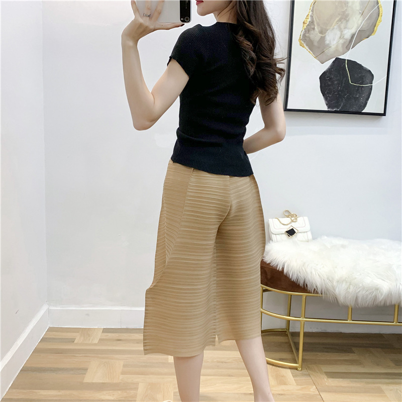 2020 New Pleated 7-point Pants Women's Loose Large Elastic Waist Wide Leg Trousers