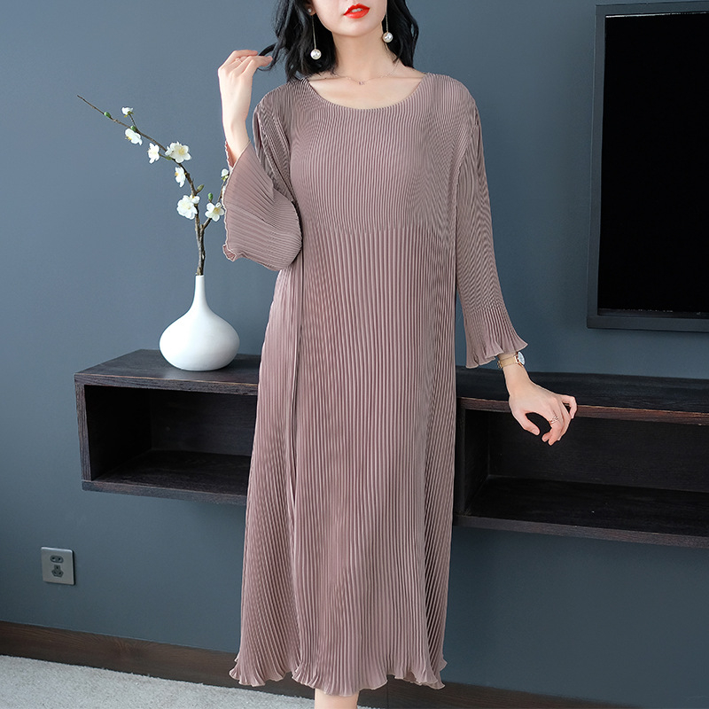 Women Autumn Pleated Solid Color Fashion New Lady Elegant Loose Free Size Dress