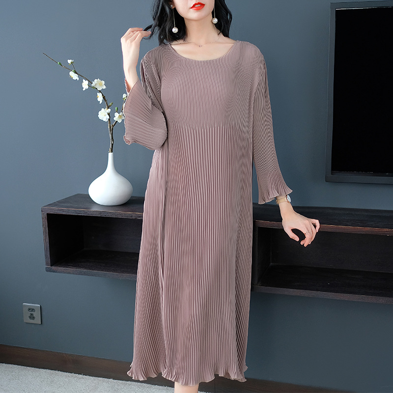 Women Autumn Pleated Solid Color Fashion New Lady Elegant Loose Free Size Dress