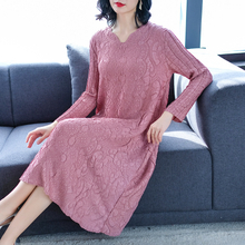 Spring 2019 New Women's Loose Large Size Embroidered French Long Sleeve Retro Dresses